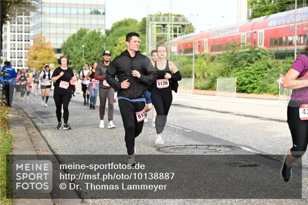 06.09.2026 - CURREX Alsterlauf Dr. Thomas Lammeyer http://msf.ph/oto/10138887 06.09.2026 10:05:32 Laufen 5835, 58, 5126, 512, 42 meine-sportfotos.de