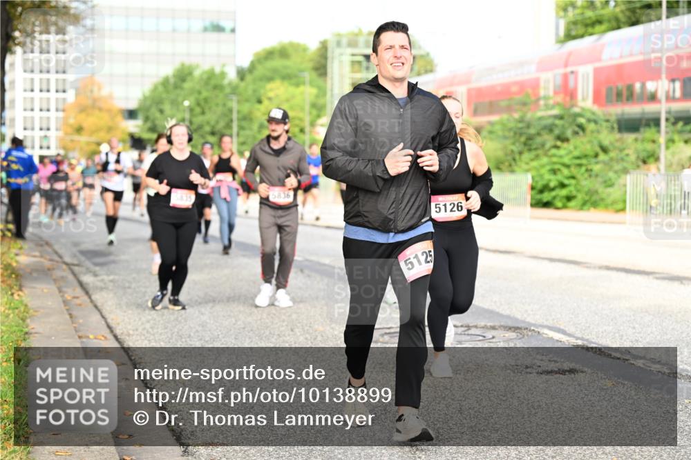06.09.2026 - CURREX Alsterlauf Dr. Thomas Lammeyer http://msf.ph/oto/10138899 06.09.2026 10:05:33 Laufen 5836, 5125, 5126 meine-sportfotos.de