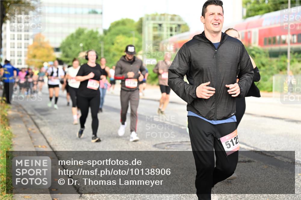 06.09.2026 - CURREX Alsterlauf Dr. Thomas Lammeyer http://msf.ph/oto/10138906 06.09.2026 10:05:33 Laufen 512, 11 meine-sportfotos.de