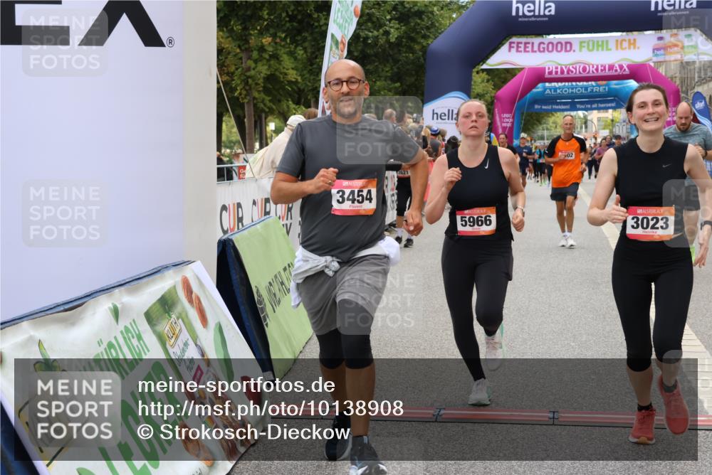 06.09.2026 - CURREX Alsterlauf Strokosch-Dieckow http://msf.ph/oto/10138908 06.09.2026 10:15:11 Ziel 2621, 2789, 2794, 2871, 2938, 3023, 3027, 3302, 3454, 4497, 5439, 5630, 5931, 5966, 6408, 8081 meine-sportfotos.de