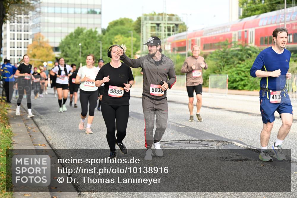 06.09.2026 - CURREX Alsterlauf Dr. Thomas Lammeyer http://msf.ph/oto/10138916 06.09.2026 10:05:34 Laufen 5758, 5835, 5836, 5084, 413 meine-sportfotos.de