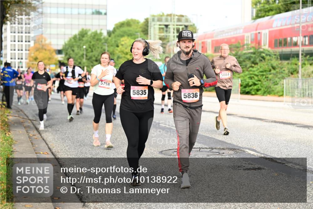 06.09.2026 - CURREX Alsterlauf Dr. Thomas Lammeyer http://msf.ph/oto/10138922 06.09.2026 10:05:35 Laufen 5758, 5835, 5836, 5084 meine-sportfotos.de