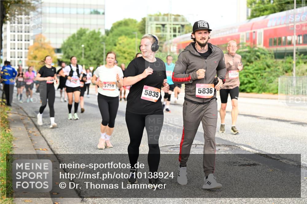 06.09.2026 - CURREX Alsterlauf Dr. Thomas Lammeyer http://msf.ph/oto/10138924 06.09.2026 10:05:35 Laufen 5758, 5835, 5836, 5084 meine-sportfotos.de