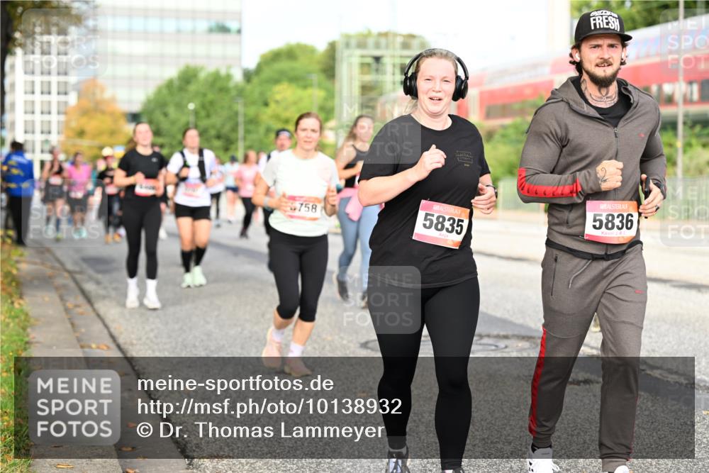 06.09.2026 - CURREX Alsterlauf Dr. Thomas Lammeyer http://msf.ph/oto/10138932 06.09.2026 10:05:36 Laufen 6758, 5835, 5836 meine-sportfotos.de