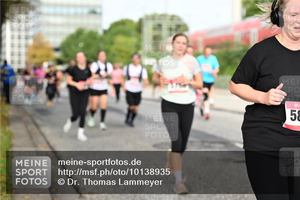 06.09.2026 - CURREX Alsterlauf Dr. Thomas Lammeyer http://msf.ph/oto/10138935 06.09.2026 10:05:37 Laufen 58 meine-sportfotos.de