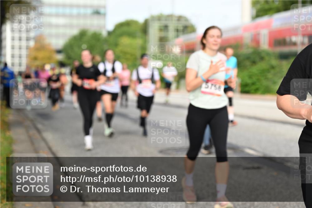 06.09.2026 - CURREX Alsterlauf Dr. Thomas Lammeyer http://msf.ph/oto/10138938 06.09.2026 10:05:37 Laufen 5758 meine-sportfotos.de