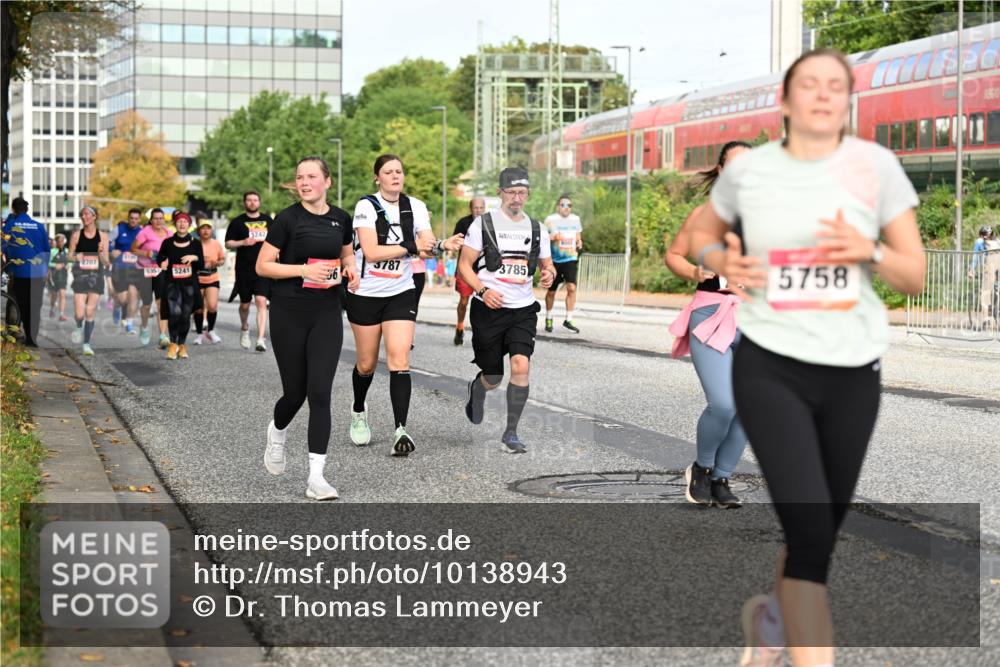 06.09.2026 - CURREX Alsterlauf Dr. Thomas Lammeyer http://msf.ph/oto/10138943 06.09.2026 10:05:37 Laufen 5241, 6, 3787, 3785, 5758 meine-sportfotos.de