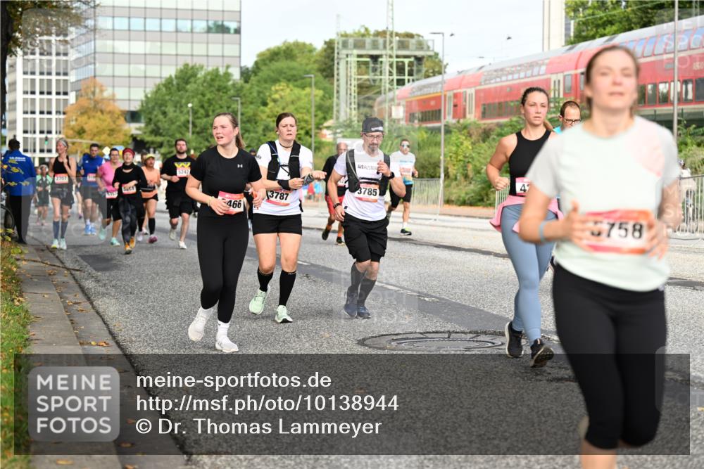 06.09.2026 - CURREX Alsterlauf Dr. Thomas Lammeyer http://msf.ph/oto/10138944 06.09.2026 10:05:38 Laufen 5261, 5242, 47, 466, 3787, 3785, 5758 meine-sportfotos.de
