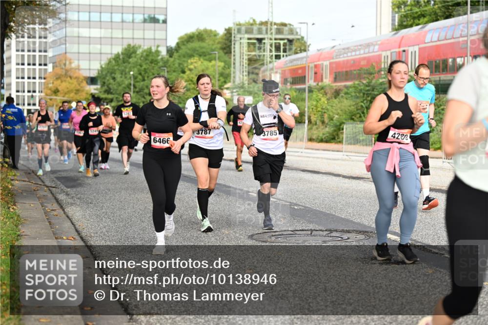 06.09.2026 - CURREX Alsterlauf Dr. Thomas Lammeyer http://msf.ph/oto/10138946 06.09.2026 10:05:38 Laufen 5241, 6466, 3787, 3785, 4283 meine-sportfotos.de