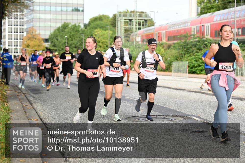06.09.2026 - CURREX Alsterlauf Dr. Thomas Lammeyer http://msf.ph/oto/10138951 06.09.2026 10:05:38 Laufen 66, 3787, 3785, 4280 meine-sportfotos.de