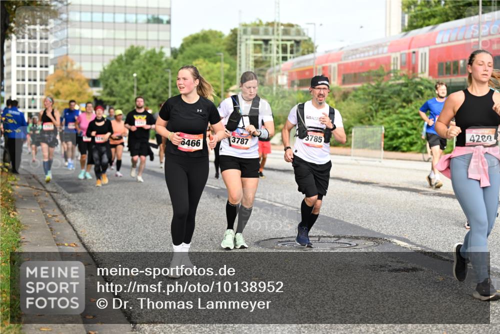 06.09.2026 - CURREX Alsterlauf Dr. Thomas Lammeyer http://msf.ph/oto/10138952 06.09.2026 10:05:38 Laufen 6466, 3787, 3785, 4280 meine-sportfotos.de