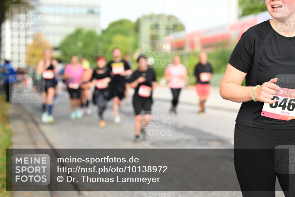 06.09.2026 - CURREX Alsterlauf Dr. Thomas Lammeyer http://msf.ph/oto/10138972 06.09.2026 10:05:41 Laufen 546 meine-sportfotos.de