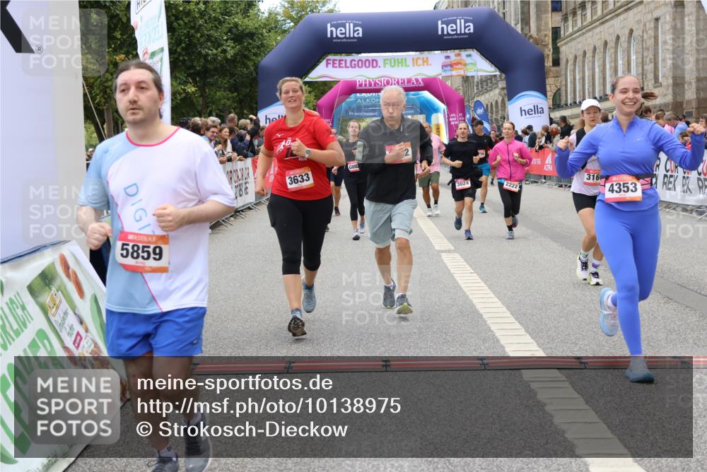 06.09.2026 - CURREX Alsterlauf Strokosch-Dieckow http://msf.ph/oto/10138975 06.09.2026 10:16:49 Ziel 2222, 2328, 2454, 2578, 2859, 3024, 3167, 3169, 3290, 3330, 3633, 3645, 4123, 4220, 4353, 4439, 4440, 4613, 4750, 4756, 5307, 5308, 5859, 6087, 8102 meine-sportfotos.de