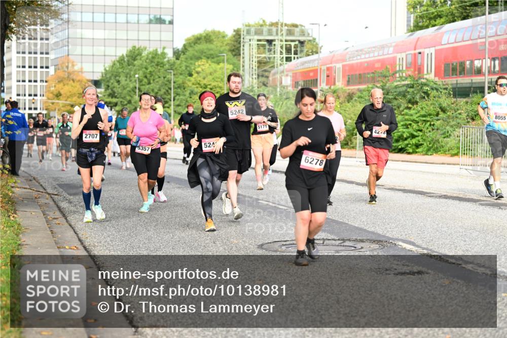 06.09.2026 - CURREX Alsterlauf Dr. Thomas Lammeyer http://msf.ph/oto/10138981 06.09.2026 10:05:42 Laufen 2707, 5357, 524, 5242, 5171, 6278, 4276, 8055 meine-sportfotos.de