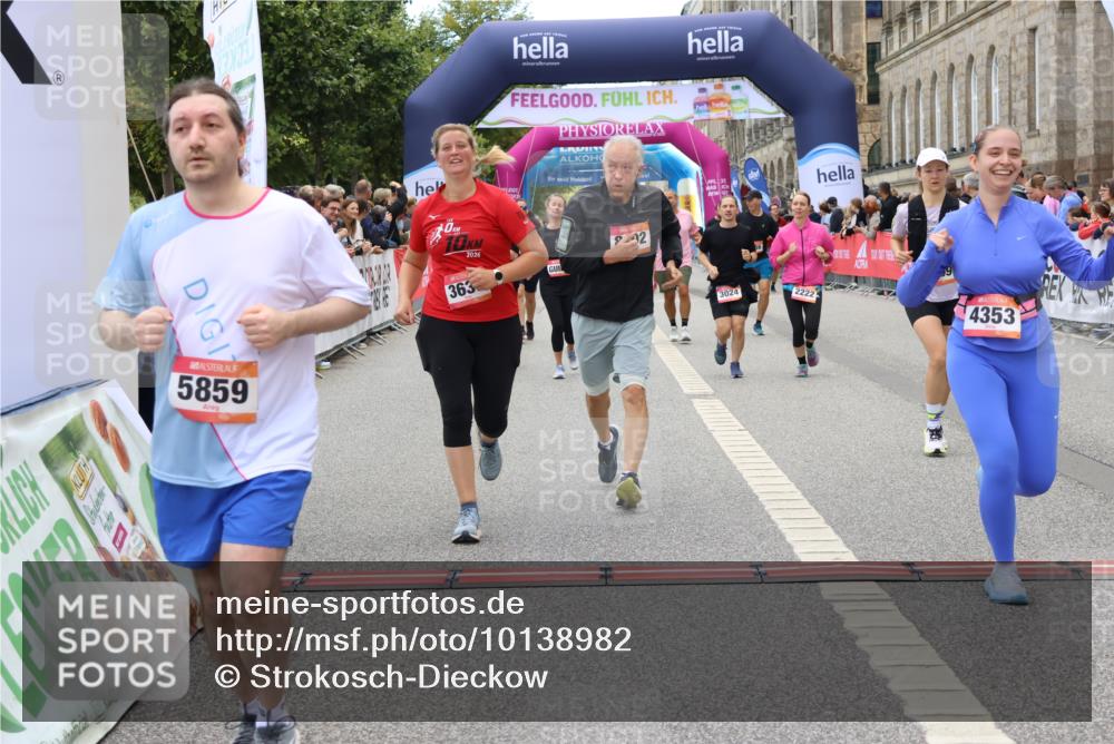 06.09.2026 - CURREX Alsterlauf Strokosch-Dieckow http://msf.ph/oto/10138982 06.09.2026 10:16:49 Ziel 2222, 2328, 2454, 2578, 2859, 3024, 3167, 3169, 3290, 3330, 3633, 3645, 4123, 4220, 4353, 4439, 4440, 4613, 4750, 4756, 5307, 5308, 5859, 6087, 8102 meine-sportfotos.de