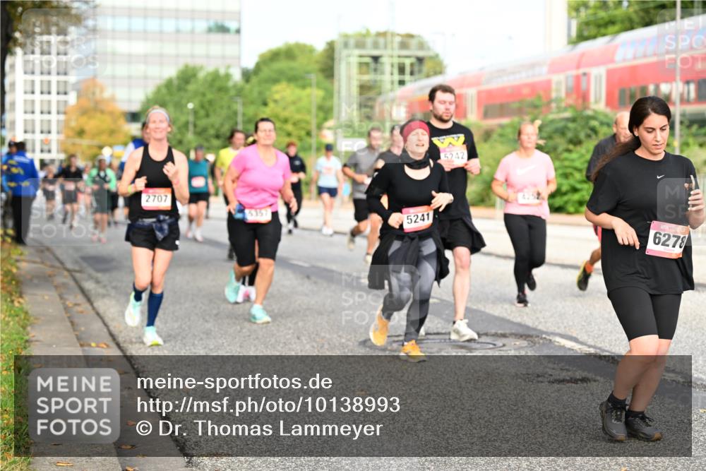 06.09.2026 - CURREX Alsterlauf Dr. Thomas Lammeyer http://msf.ph/oto/10138993 06.09.2026 10:05:43 Laufen 2707, 5241, 5242, 6278 meine-sportfotos.de