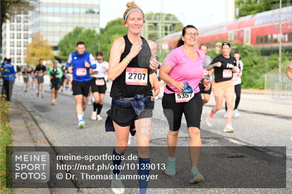 06.09.2026 - CURREX Alsterlauf Dr. Thomas Lammeyer http://msf.ph/oto/10139013 06.09.2026 10:05:45 Laufen 2707, 5357 meine-sportfotos.de