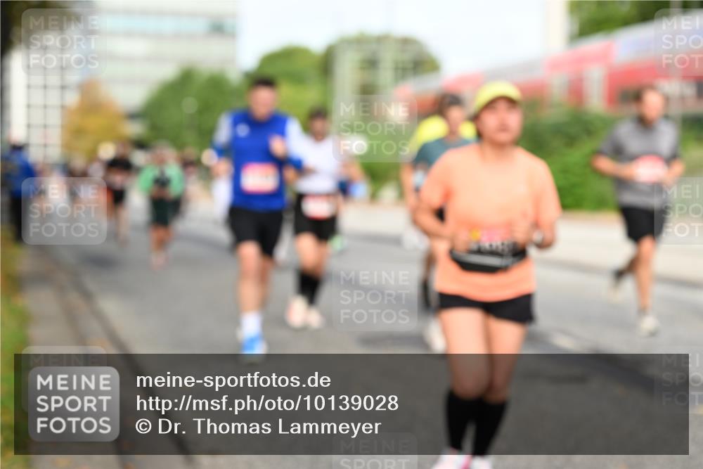06.09.2026 - CURREX Alsterlauf Dr. Thomas Lammeyer http://msf.ph/oto/10139028 06.09.2026 10:05:46 Laufen  meine-sportfotos.de