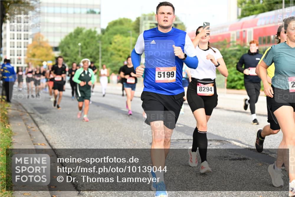 06.09.2026 - CURREX Alsterlauf Dr. Thomas Lammeyer http://msf.ph/oto/10139044 06.09.2026 10:05:48 Laufen 5199, 2, 8294 meine-sportfotos.de