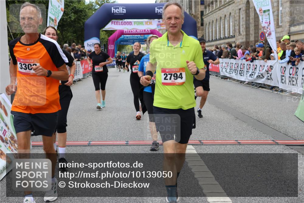 06.09.2026 - CURREX Alsterlauf Strokosch-Dieckow http://msf.ph/oto/10139050 06.09.2026 10:15:17 Ziel 2621, 2737, 2794, 2871, 2938, 3023, 3027, 3302, 3454, 3627, 4640, 4645, 5439, 5457, 5630, 5931, 5966, 6408 meine-sportfotos.de