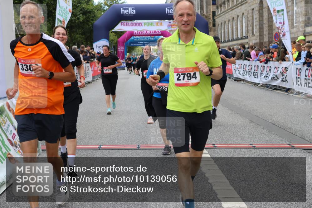 06.09.2026 - CURREX Alsterlauf Strokosch-Dieckow http://msf.ph/oto/10139056 06.09.2026 10:15:17 Ziel 2621, 2737, 2794, 2871, 2938, 3023, 3027, 3302, 3454, 3627, 4640, 4645, 5439, 5457, 5630, 5931, 5966, 6408 meine-sportfotos.de