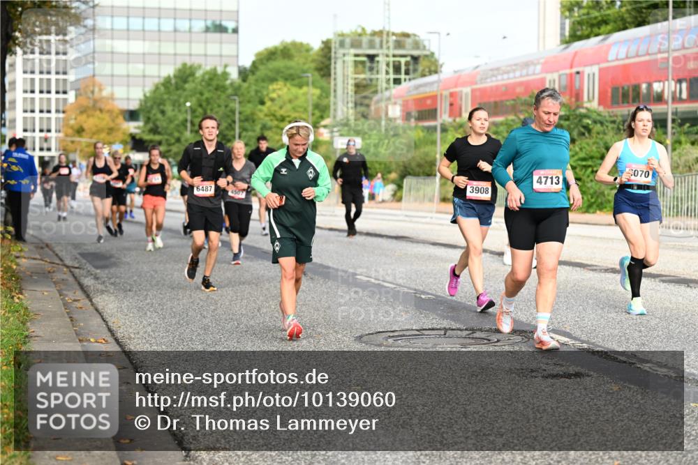 06.09.2026 - CURREX Alsterlauf Dr. Thomas Lammeyer http://msf.ph/oto/10139060 06.09.2026 10:05:50 Laufen 6487, 4507, 3908, 4713, 5070 meine-sportfotos.de