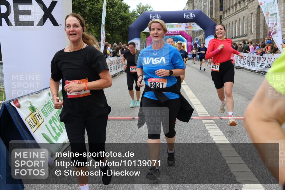 06.09.2026 - CURREX Alsterlauf Strokosch-Dieckow http://msf.ph/oto/10139071 06.09.2026 10:15:18 Ziel 2621, 2737, 2794, 2871, 2938, 3027, 3302, 3627, 4640, 4645, 5439, 5457, 5630, 5632, 5931, 5966, 6288, 6408 meine-sportfotos.de