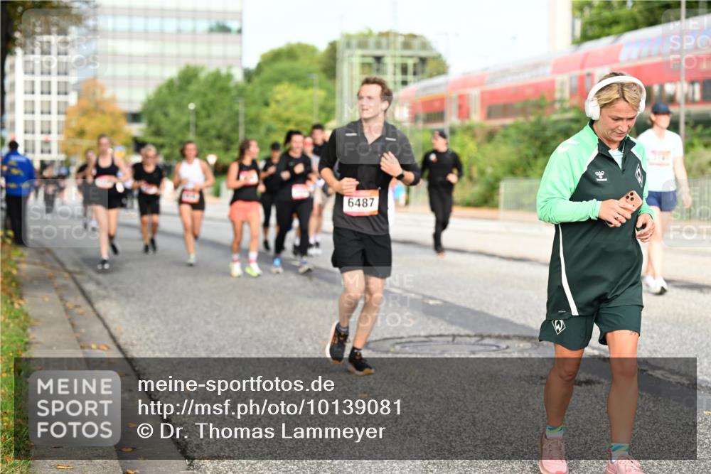 06.09.2026 - CURREX Alsterlauf Dr. Thomas Lammeyer http://msf.ph/oto/10139081 06.09.2026 10:05:52 Laufen 6487 meine-sportfotos.de