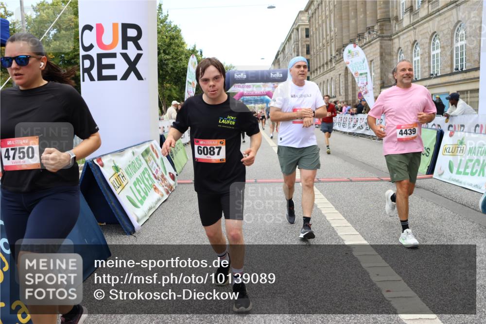 06.09.2026 - CURREX Alsterlauf Strokosch-Dieckow http://msf.ph/oto/10139089 06.09.2026 10:16:56 Ziel 2222, 3024, 3169, 3633, 4439, 4440, 4477, 4523, 4592, 4750, 4756, 5875, 6025, 6087, 8102, 8235, 8295 meine-sportfotos.de