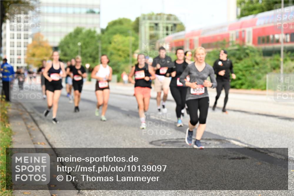 06.09.2026 - CURREX Alsterlauf Dr. Thomas Lammeyer http://msf.ph/oto/10139097 06.09.2026 10:05:54 Laufen 4507 meine-sportfotos.de