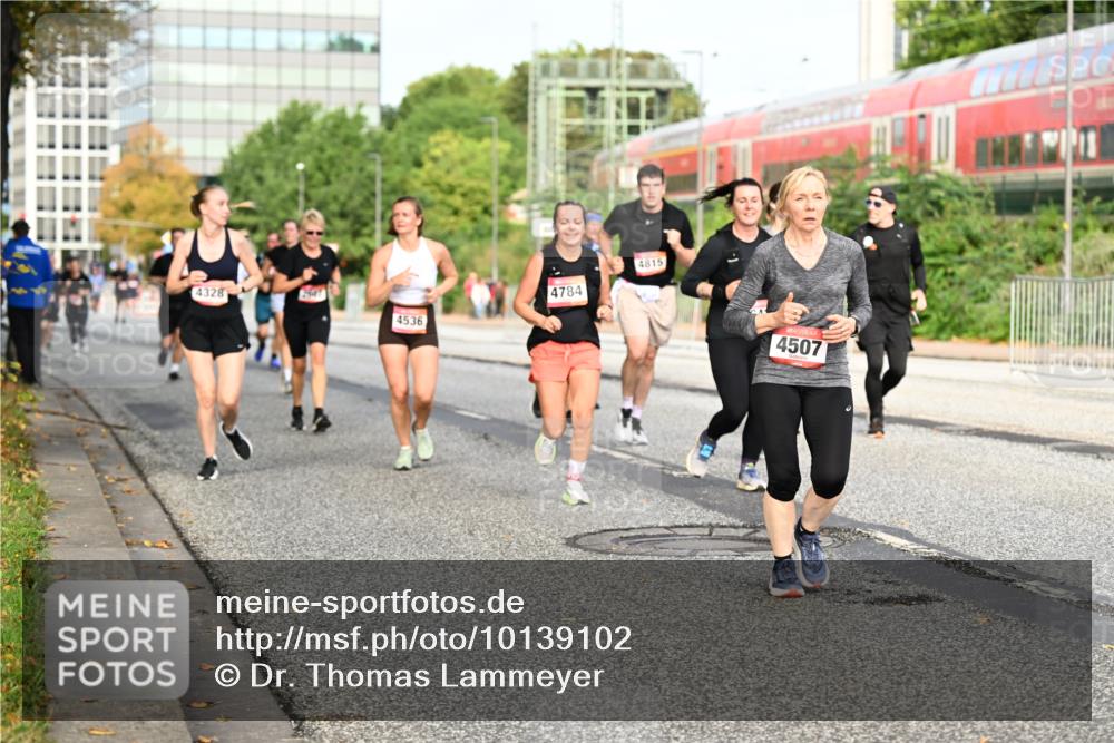 06.09.2026 - CURREX Alsterlauf Dr. Thomas Lammeyer http://msf.ph/oto/10139102 06.09.2026 10:05:54 Laufen 4328, 2447, 4536, 4784, 4815, 4507 meine-sportfotos.de