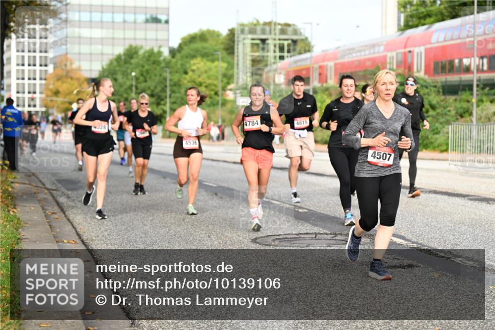 06.09.2026 - CURREX Alsterlauf Dr. Thomas Lammeyer http://msf.ph/oto/10139106 06.09.2026 10:05:54 Laufen 4328, 4536, 4784, 4815, 4507 meine-sportfotos.de