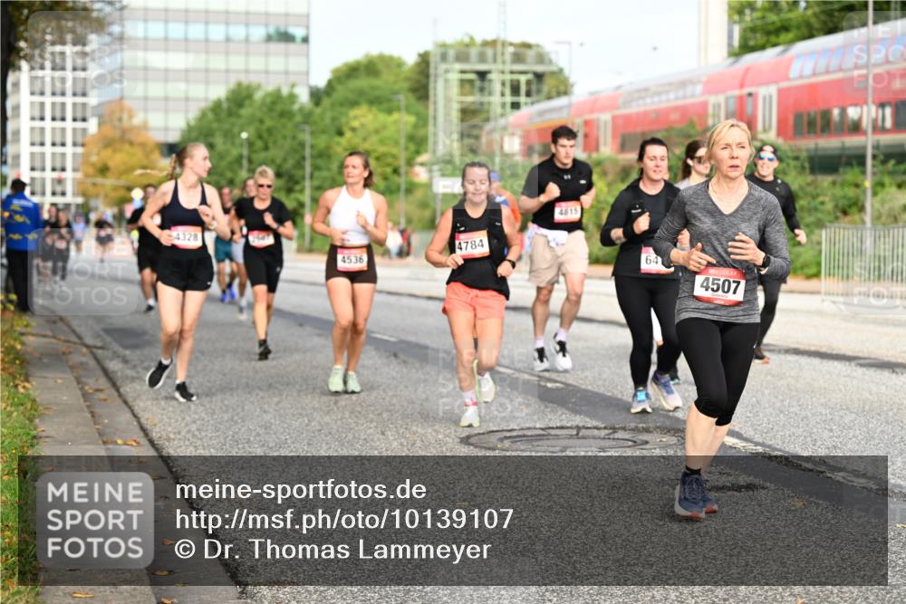 06.09.2026 - CURREX Alsterlauf Dr. Thomas Lammeyer http://msf.ph/oto/10139107 06.09.2026 10:05:55 Laufen 4328, 4536, 4784, 4815, 64, 4507 meine-sportfotos.de