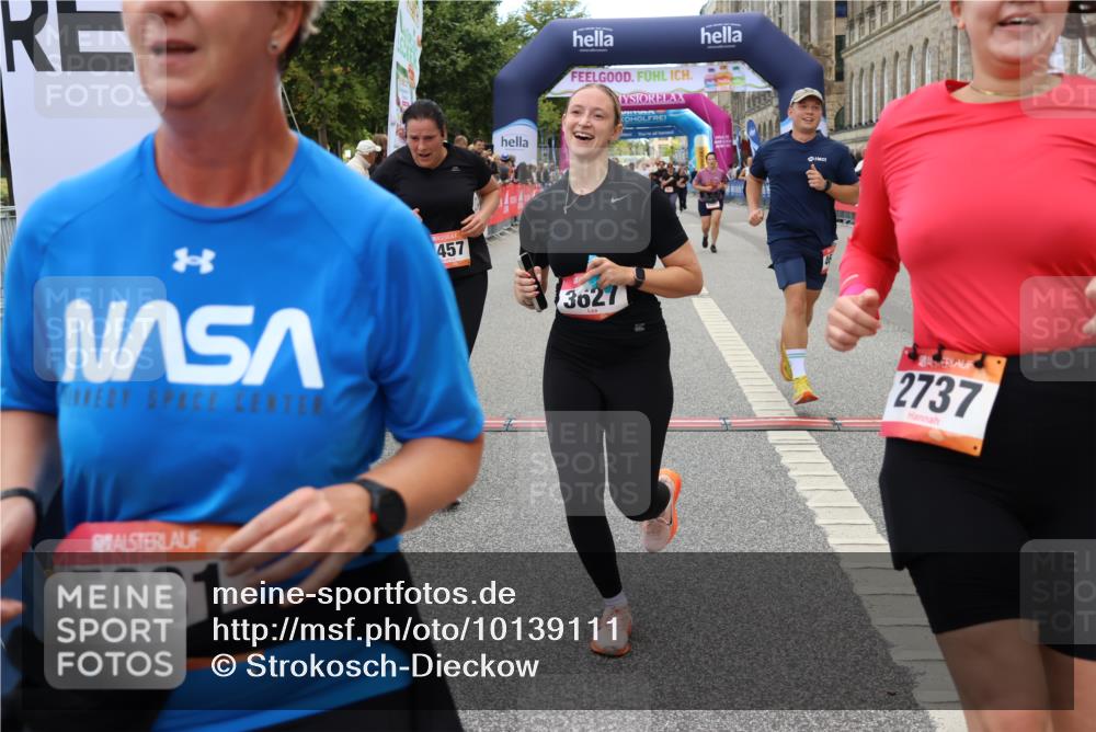 06.09.2026 - CURREX Alsterlauf Strokosch-Dieckow http://msf.ph/oto/10139111 06.09.2026 10:15:19 Ziel 2621, 2737, 2794, 2871, 2938, 3027, 3302, 3627, 4640, 4645, 5457, 5632, 5931, 6288, 6408 meine-sportfotos.de