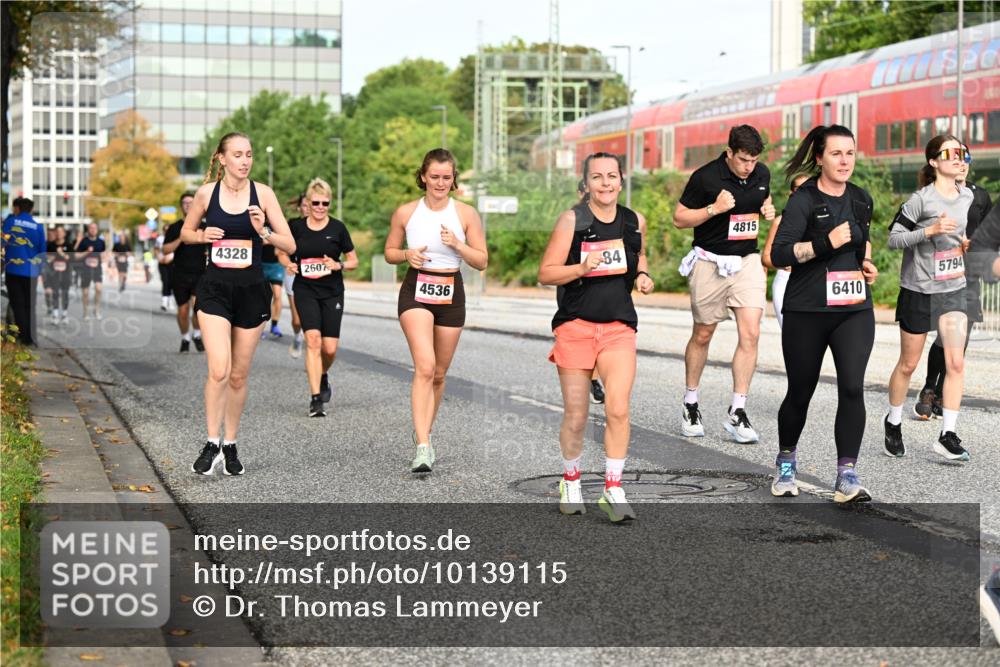 06.09.2026 - CURREX Alsterlauf Dr. Thomas Lammeyer http://msf.ph/oto/10139115 06.09.2026 10:05:55 Laufen 4328, 84, 2607, 4536, 4815, 5794, 6410 meine-sportfotos.de