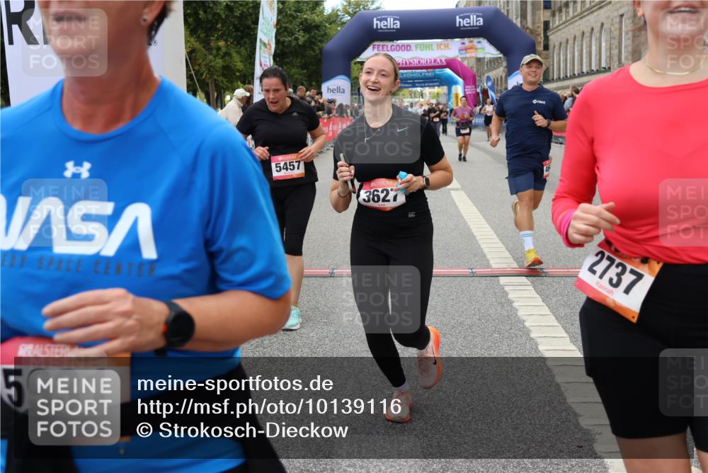 06.09.2026 - CURREX Alsterlauf Strokosch-Dieckow http://msf.ph/oto/10139116 06.09.2026 10:15:20 Ziel 2621, 2737, 2794, 2871, 2938, 3027, 3302, 3627, 4640, 4645, 5457, 5632, 5931, 6205, 6288, 6408 meine-sportfotos.de