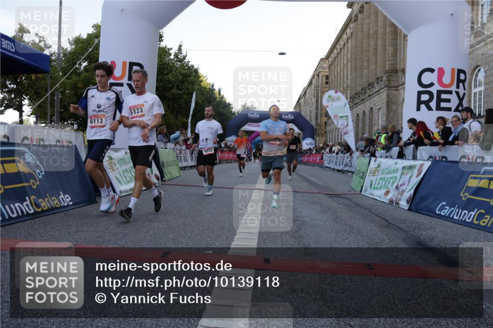 06.09.2026 - CURREX Alsterlauf Yannick Fuchs http://msf.ph/oto/10139118 06.09.2026 09:45:51 Ziel 2054, 3956, 4341, 4372, 4828, 4982, 5123, 6072, 6113, 6186, 8193, 8228 meine-sportfotos.de