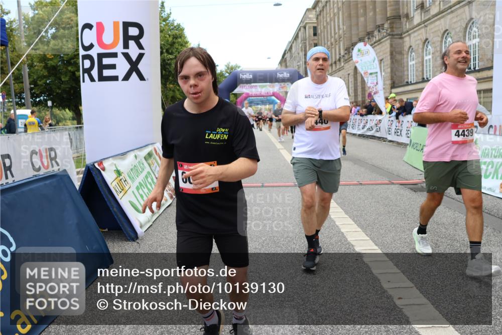 06.09.2026 - CURREX Alsterlauf Strokosch-Dieckow http://msf.ph/oto/10139130 06.09.2026 10:16:56 Ziel 2222, 3024, 3169, 3633, 4439, 4440, 4477, 4523, 4592, 4750, 4756, 5875, 6025, 6087, 8102, 8235, 8295 meine-sportfotos.de