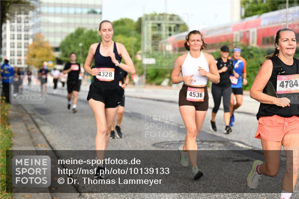 06.09.2026 - CURREX Alsterlauf Dr. Thomas Lammeyer http://msf.ph/oto/10139133 06.09.2026 10:05:57 Laufen 4328, 4536, 4784 meine-sportfotos.de