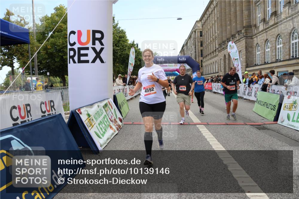 06.09.2026 - CURREX Alsterlauf Strokosch-Dieckow http://msf.ph/oto/10139146 06.09.2026 10:17:00 Ziel 2048, 2222, 3002, 3024, 3973, 4439, 4440, 4477, 4523, 4557, 4592, 4750, 4756, 5082, 5875, 6025, 6087, 8083, 8235, 8295 meine-sportfotos.de