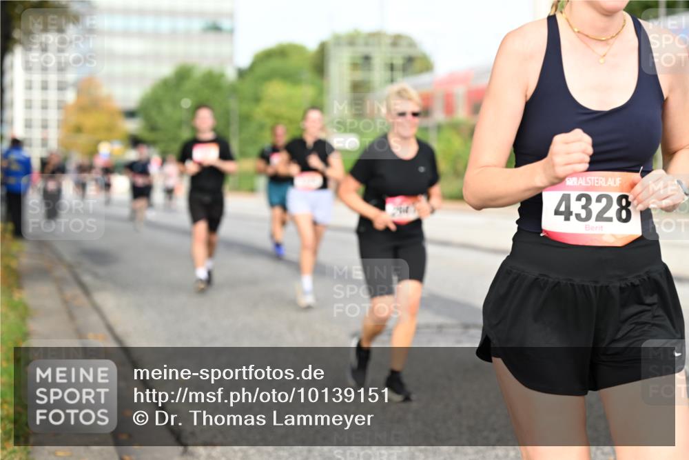 06.09.2026 - CURREX Alsterlauf Dr. Thomas Lammeyer http://msf.ph/oto/10139151 06.09.2026 10:05:59 Laufen 4328 meine-sportfotos.de