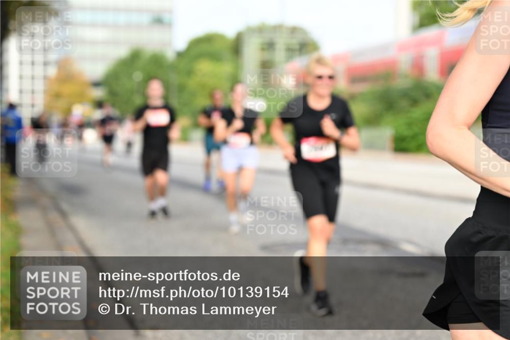 06.09.2026 - CURREX Alsterlauf Dr. Thomas Lammeyer http://msf.ph/oto/10139154 06.09.2026 10:05:59 Laufen  meine-sportfotos.de