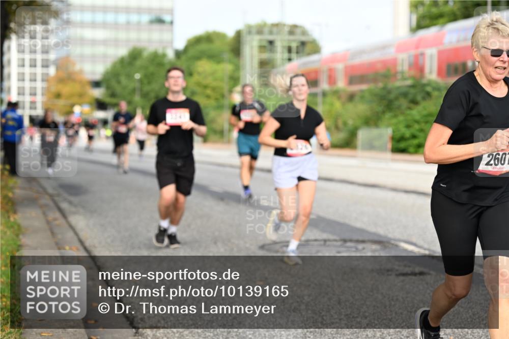 06.09.2026 - CURREX Alsterlauf Dr. Thomas Lammeyer http://msf.ph/oto/10139165 06.09.2026 10:06:00 Laufen 2607 meine-sportfotos.de