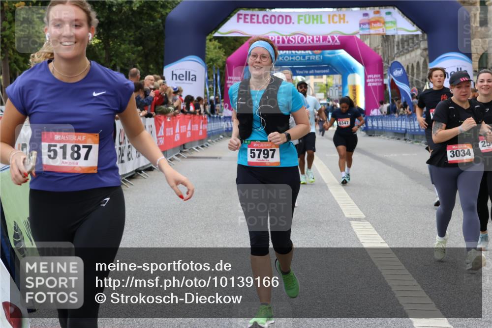 06.09.2026 - CURREX Alsterlauf Strokosch-Dieckow http://msf.ph/oto/10139166 06.09.2026 10:15:29 Ziel 2503, 2690, 3188, 3456, 3834, 4085, 4354, 4392, 5187, 5632, 5762, 5797, 6205, 6288, 6347, 6461 meine-sportfotos.de