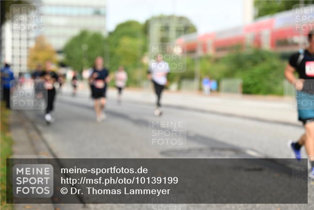 06.09.2026 - CURREX Alsterlauf Dr. Thomas Lammeyer http://msf.ph/oto/10139199 06.09.2026 10:06:04 Laufen  meine-sportfotos.de