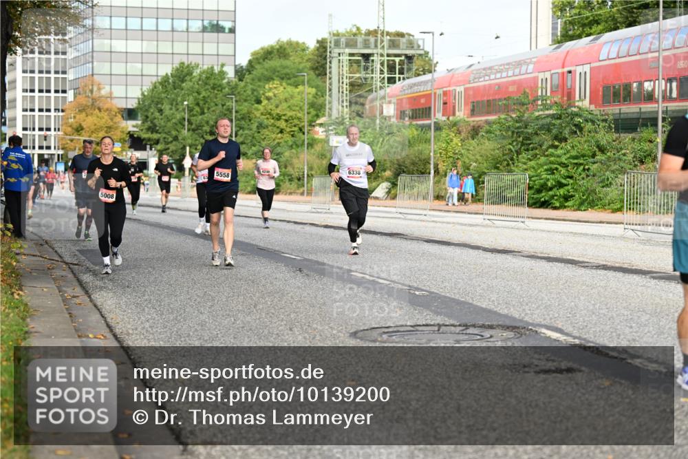 06.09.2026 - CURREX Alsterlauf Dr. Thomas Lammeyer http://msf.ph/oto/10139200 06.09.2026 10:06:04 Laufen 5008, 6338, 4246, 5558 meine-sportfotos.de