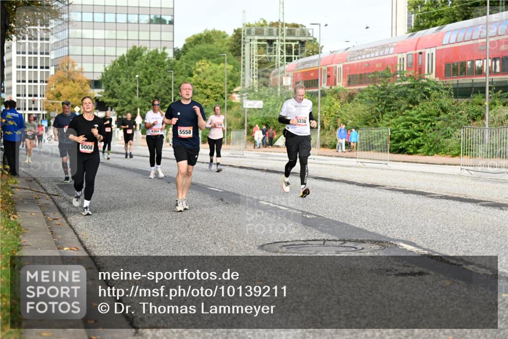 06.09.2026 - CURREX Alsterlauf Dr. Thomas Lammeyer http://msf.ph/oto/10139211 06.09.2026 10:06:05 Laufen 5008, 6338, 246, 6354, 5558 meine-sportfotos.de