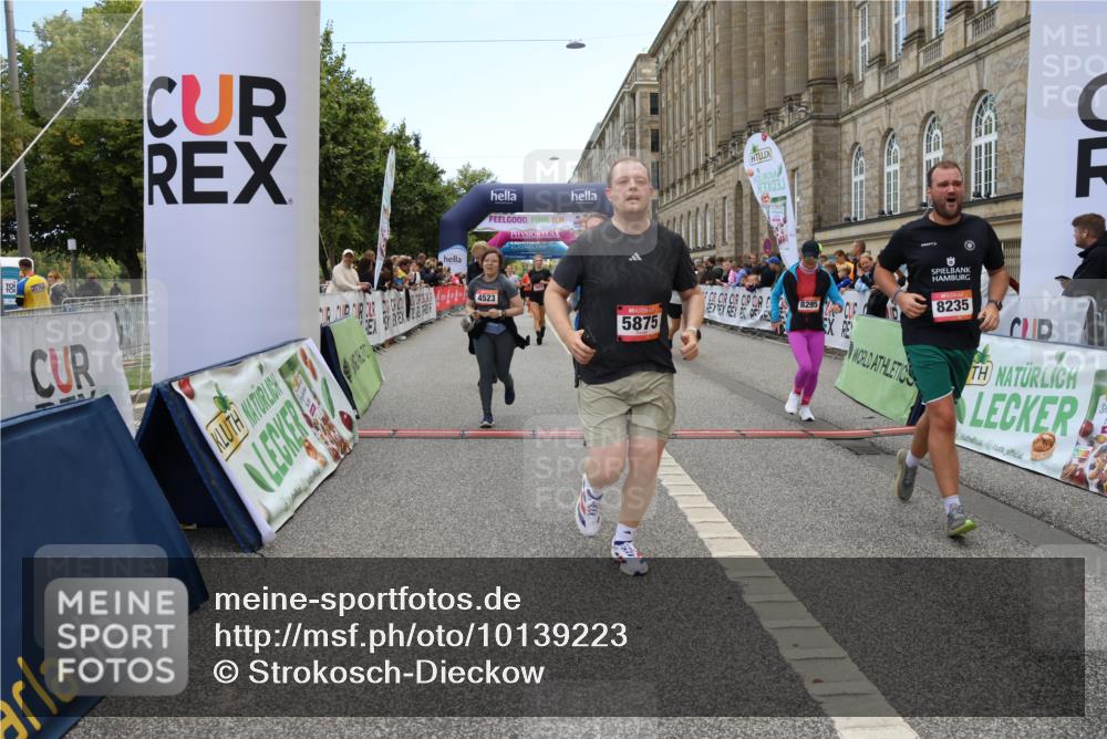06.09.2026 - CURREX Alsterlauf Strokosch-Dieckow http://msf.ph/oto/10139223 06.09.2026 10:17:01 Ziel 2048, 3002, 3973, 4439, 4440, 4477, 4523, 4557, 4592, 4750, 4756, 5082, 5875, 6025, 8083, 8235, 8295 meine-sportfotos.de
