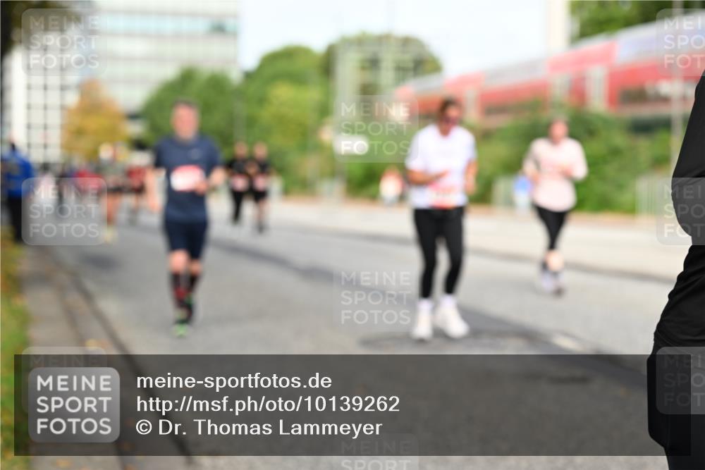 06.09.2026 - CURREX Alsterlauf Dr. Thomas Lammeyer http://msf.ph/oto/10139262 06.09.2026 10:06:10 Laufen  meine-sportfotos.de
