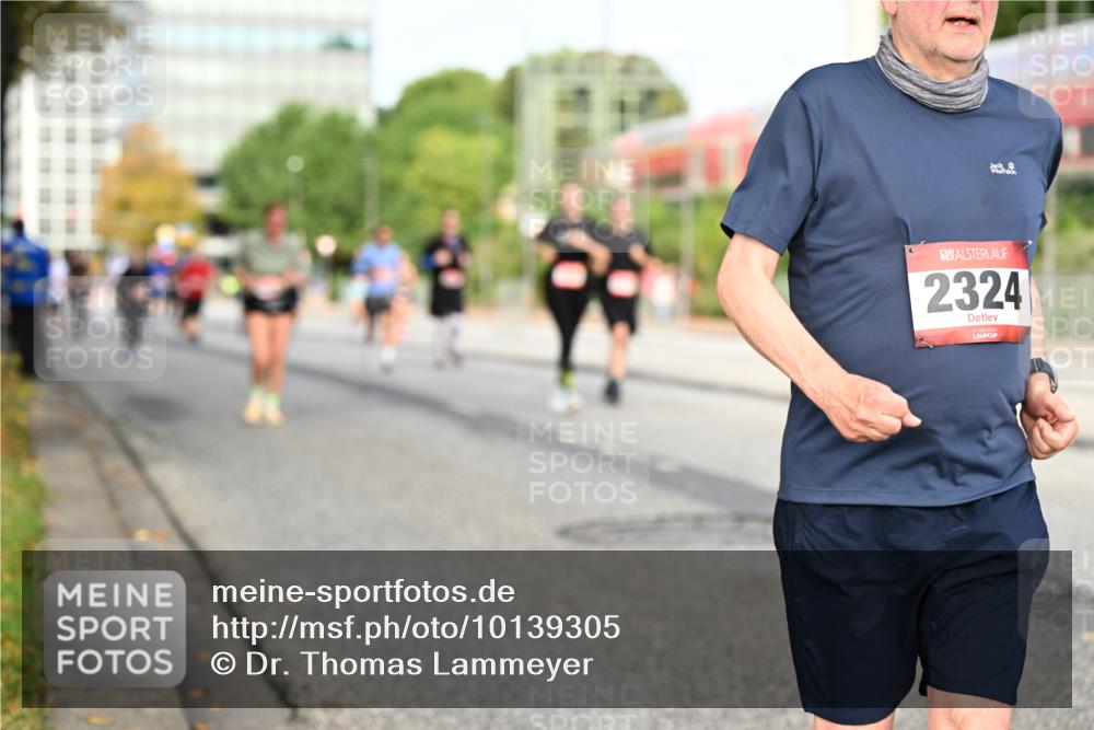 06.09.2026 - CURREX Alsterlauf Dr. Thomas Lammeyer http://msf.ph/oto/10139305 06.09.2026 10:06:14 Laufen 2324 meine-sportfotos.de